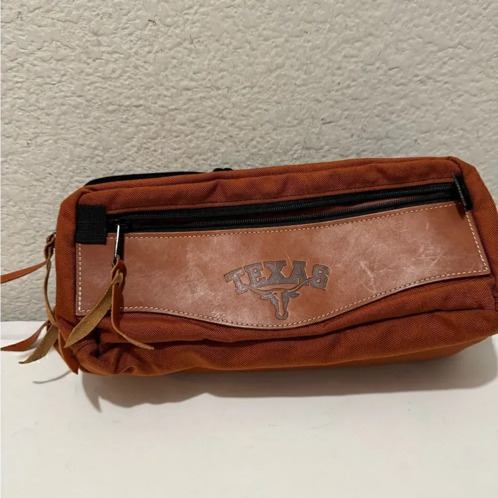 Wildgoose TEXAS MADE toiletry bag reddish brown